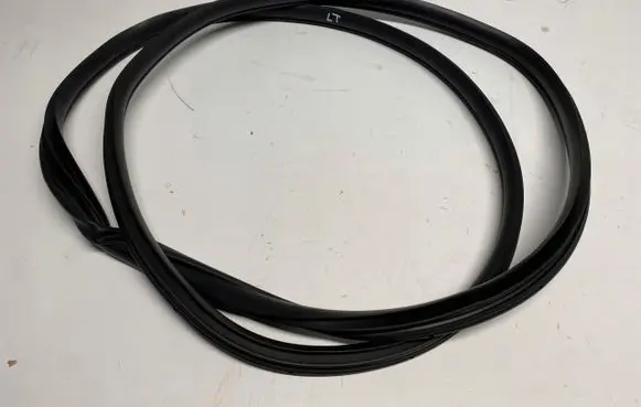 Hyundai i20 (BC3 BI3) Rubber seal rear door 