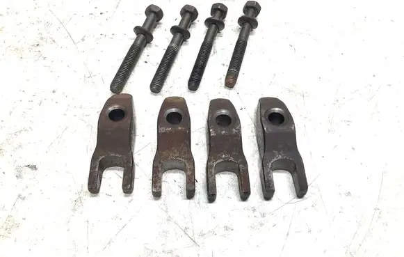 Hyundai i30 Fuel Injector clamp holder