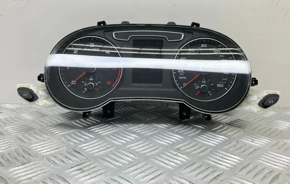 Speedometer (instrument cluster)