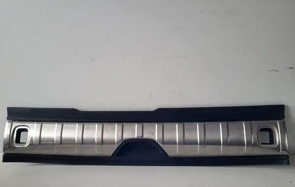 Peugeot 2008 I Tailgate/boot lid lock trim 9801438577