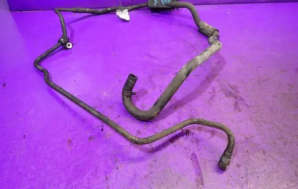 Volkswagen Golf IV Power steering hose/pipe/line 