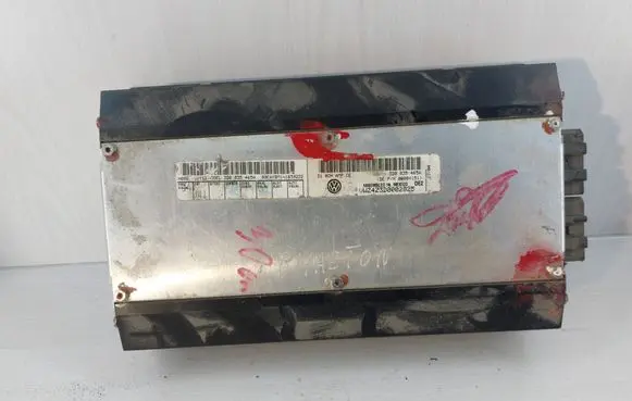 Volkswagen Phaeton Sound amplifier 3D0035465A