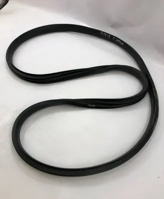 Renault Captur II Rear door rubber seal (on body) 