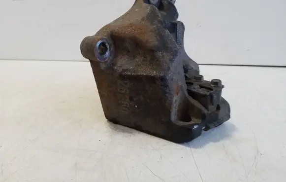 KIA Stonic Gearbox mounting bracket D126260