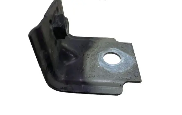 Volkswagen PASSAT B8 Fender mounting bracket 3G0809471