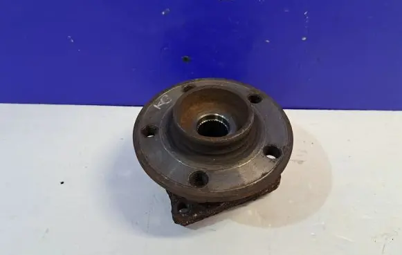 Volvo XC90 Rear wheel hub 31658082