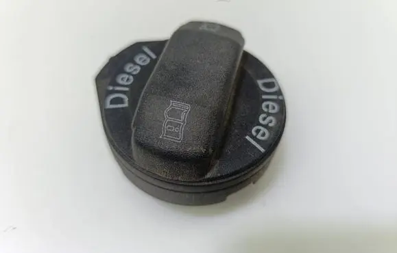 Audi A6 S6 C5 4B Fuel tank filler cap 1J0201553G