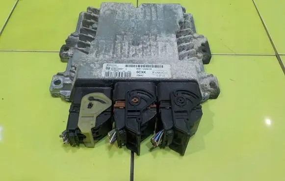 Ford Focus Engine control unit/module BV6112A650SK