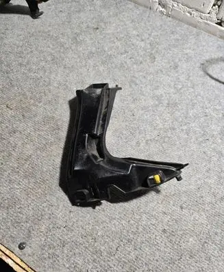 BMW 5 F10 F11 Front bumper mounting bracket 51117207932