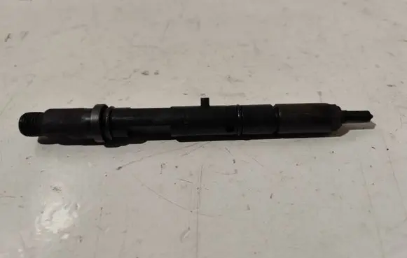 Audi A4 S4 B7 8E 8H Fuel injector 059130201g