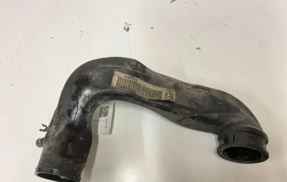 Opel Zafira B Air intake hose/pipe 8980055583