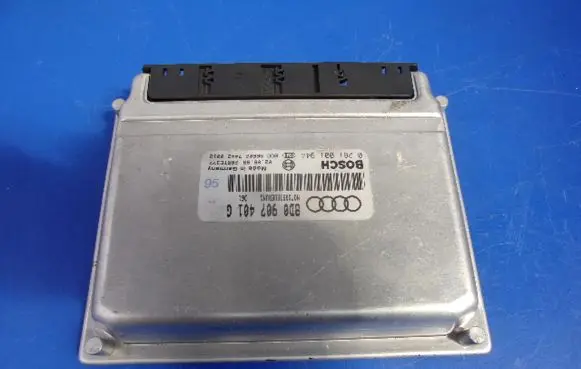 Audi A4 S4 B5 8D Engine control unit/module ECU 8D0907401G