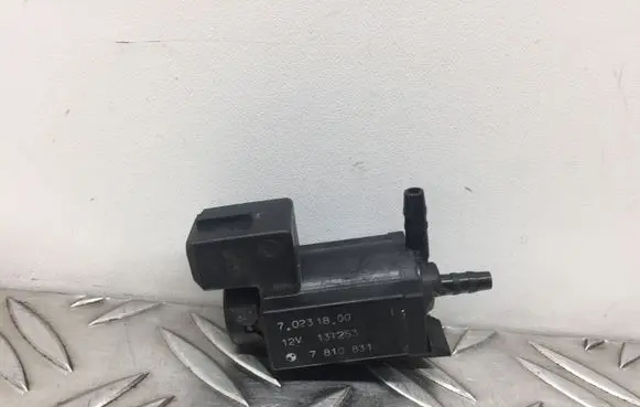 BMW 5 F10 F11 Turbo solenoid valve 7810831 70231800