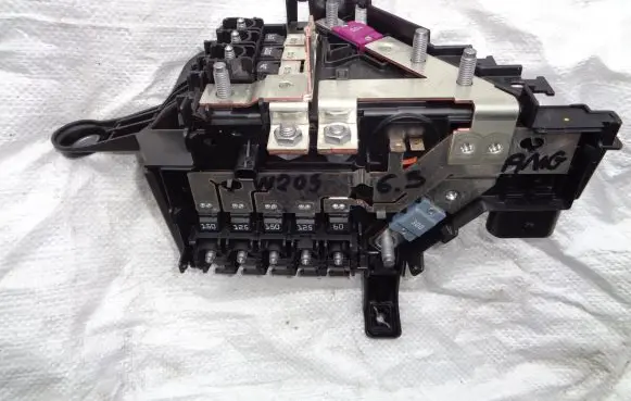 Mercedes-Benz C AMG W205 Fuse box set A205540711
