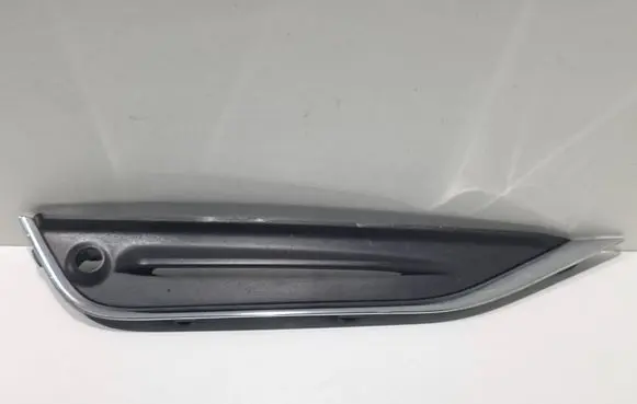 Volvo V60 Front bumper lower grill 31323853