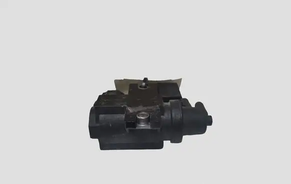 Toyota Auris 150 Turbo solenoid valve 258190R011 70051308