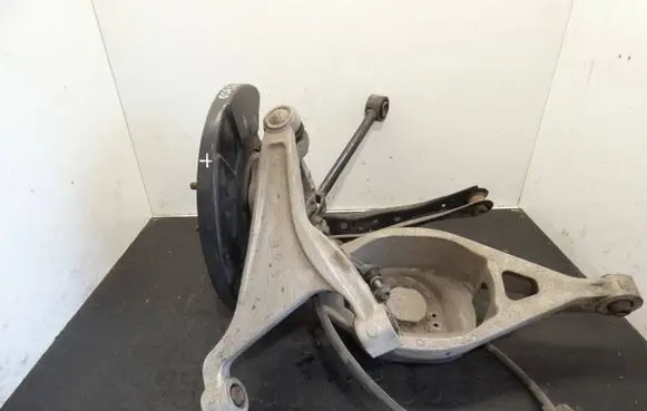 Infiniti FX Stub axle FX30