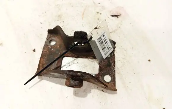 Toyota Aygo AB10 Engine mounting bracket