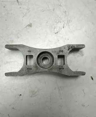 Skoda Octavia Mk3 (5E) Fuel Injector clamp holder