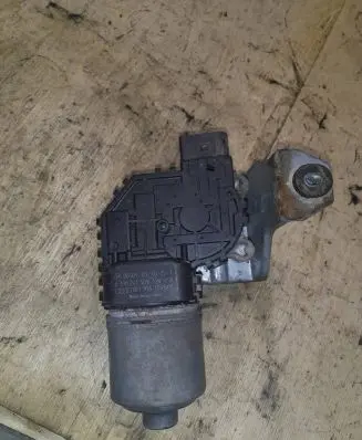 Audi A4 S4 B7 8E 8H Wiper motor 8E1955119 0390241509