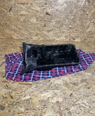 Mercedes-Benz E W211 Oil sump r6460141802 6460141802