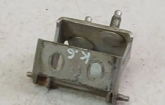 Ford Grand C-MAX Rear door lower hinge 