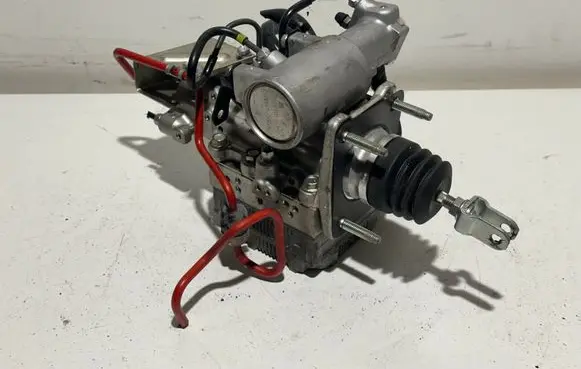 Toyota Yaris ABS Pump 4721052180
