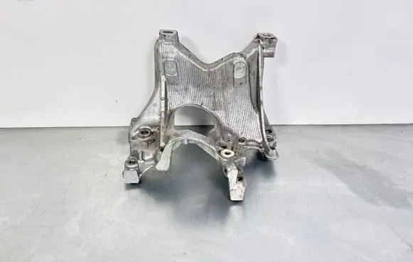 Audi A4 S4 B9 Engine mounting bracket 8W0399295E