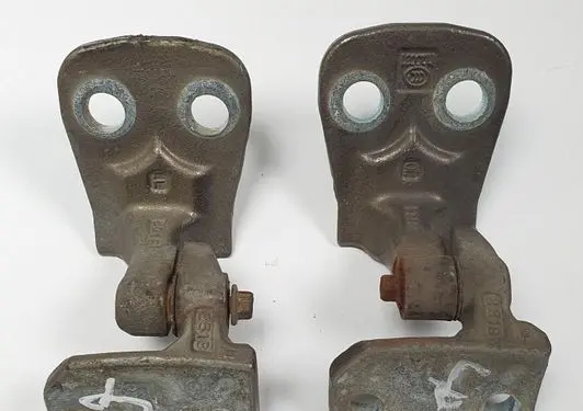 Land Rover Discovery 4 - LR4 Front door hinge set L319