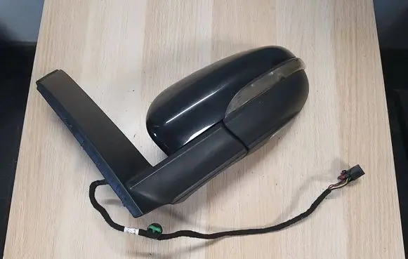 Volkswagen Touran II Front door electric wing mirror 1T1857501BK
