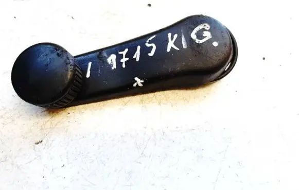Volkswagen Golf III Front door window winding handle 1h0837581