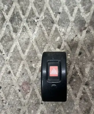 Opel Astra G Hazard light switch 395501392 09138060
