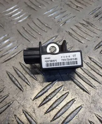 Honda CR-V Airbag deployment crash/impact sensor 77970T2AA010M4 5WK44621