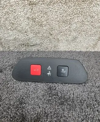 Opel Grandland X Tailgate/boot open switch button 9810618277 9810617677 YP00069677