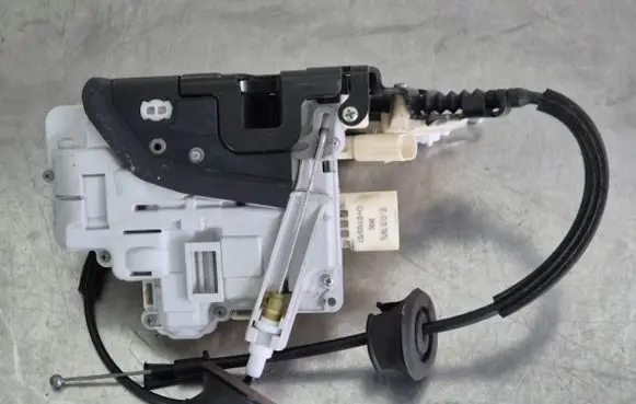 Audi A8 S8 D3 4E Rear door lock