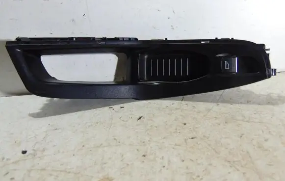 Ford Fiesta Electric window control switch C1BB-A240A40-A