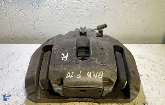 BMW 5 F10 F11 Front brake caliper 60/30/348