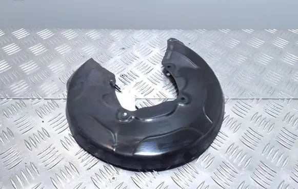 BMW 2 F45 Rear brake disc plate dust cover 6799739