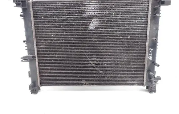 Dacia Sandero Coolant radiator 214104684R 214810048R