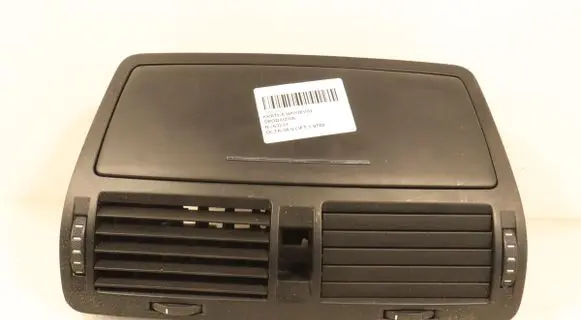 Skoda Octavia Mk2 (1Z) Dashboard air vent grill cover trim 1Z0820951