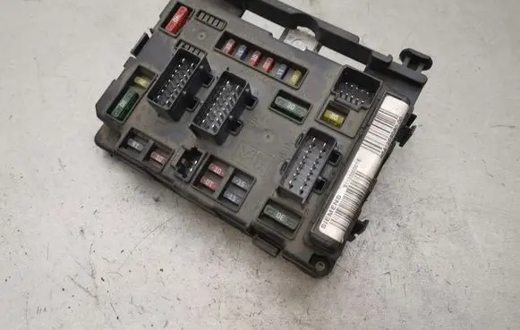 Citroen C5 Fuse module 9641258080 BSMA3