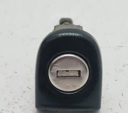 Volkswagen PASSAT B5 Front door lock (next to the handle) 3B0837167