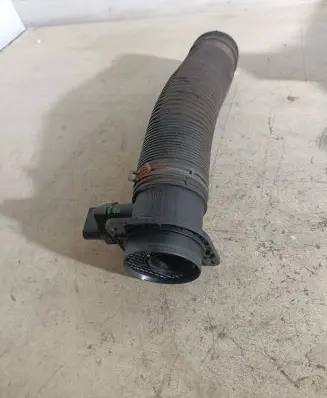 Volkswagen Golf IV Mass air flow meter 038906461B 0281002531