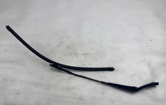 Audi RS3 Front wiper blade arm 3392126116