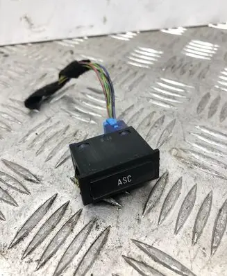 Traction control (ASR) switch