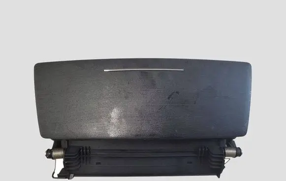 Skoda Octavia Mk2 (1Z) Dash center air vent grill 1Z0820951