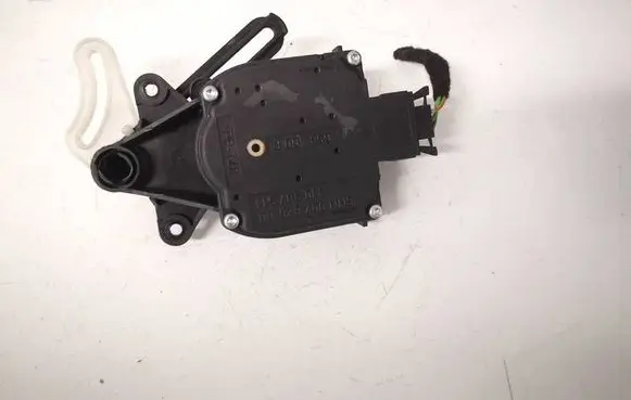 Volkswagen Polo III 6N 6N2 6NF Air flap motor/actuator 1J0907511