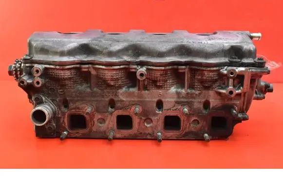 Nissan X-Trail T30 Engine head AW4
