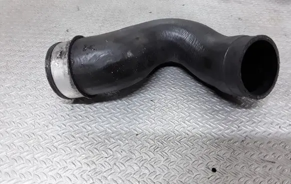 Intercooler hose/pipe