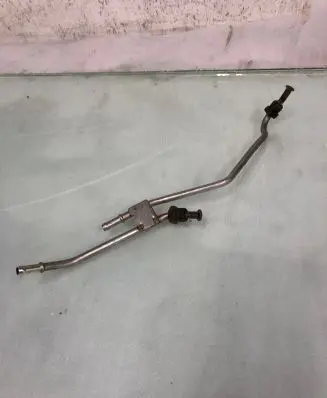 Opel Mokka B Fuel line pipe